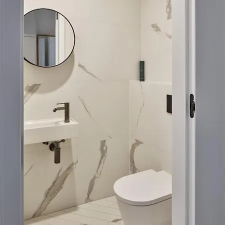 Apartment Designer In Vinohrady By Days